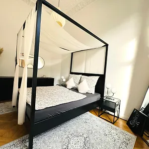 Superhosts Zentrum - Parkplatz - Badewanne - Netflix - Kaffee , BRE Deutschland